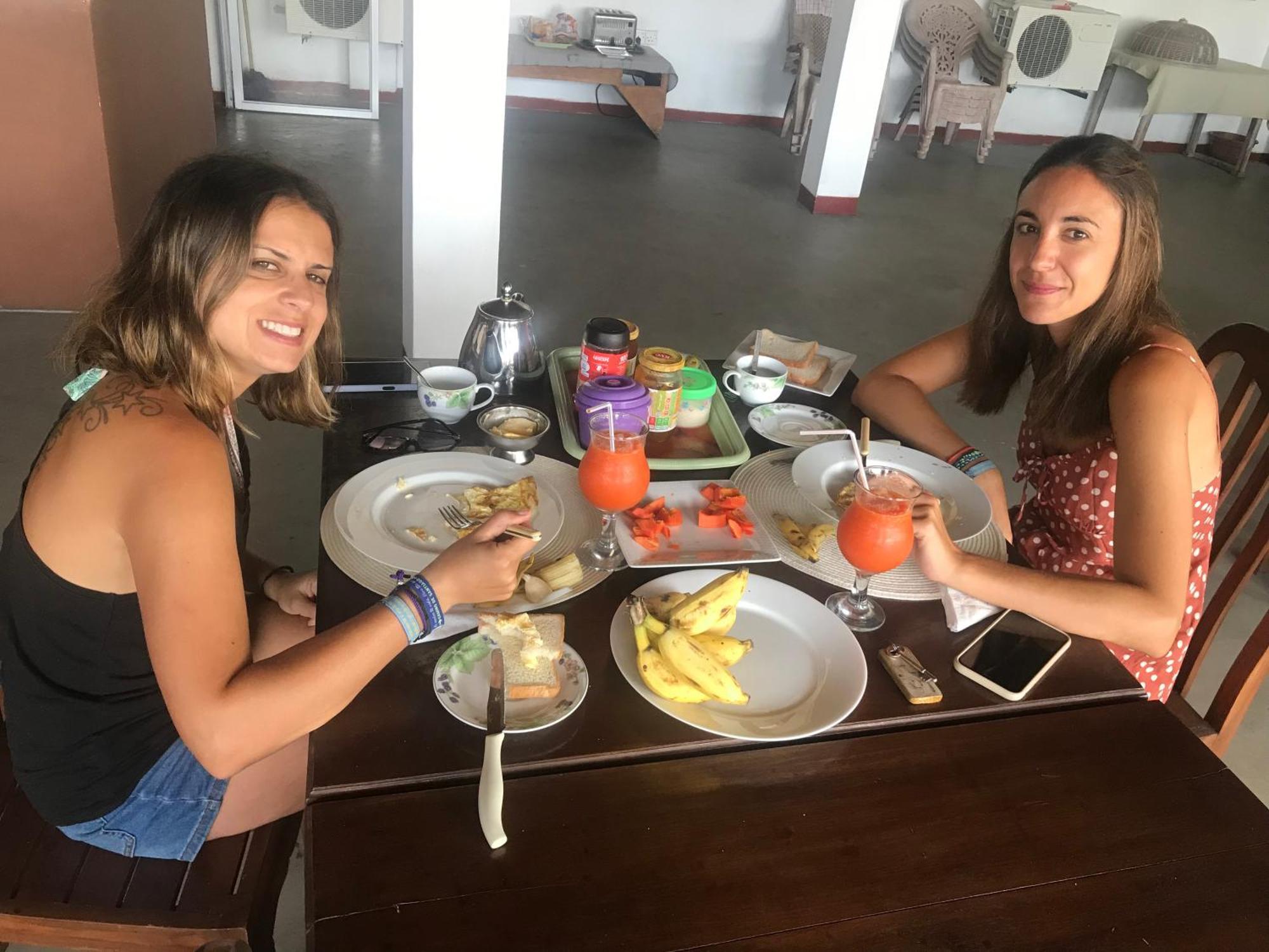 Shanith Guesthouse Негомбо Екстериор снимка