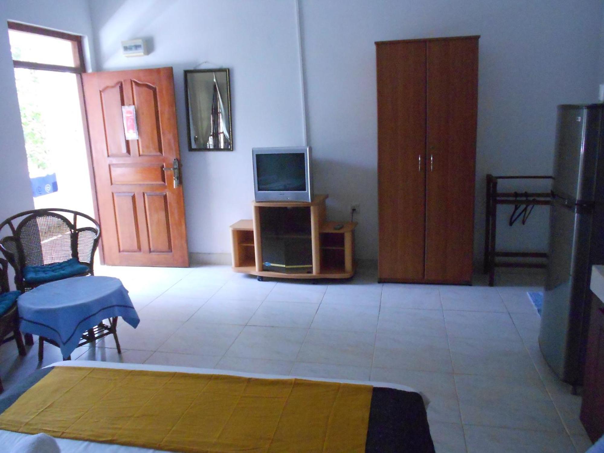Shanith Guesthouse Негомбо Екстериор снимка