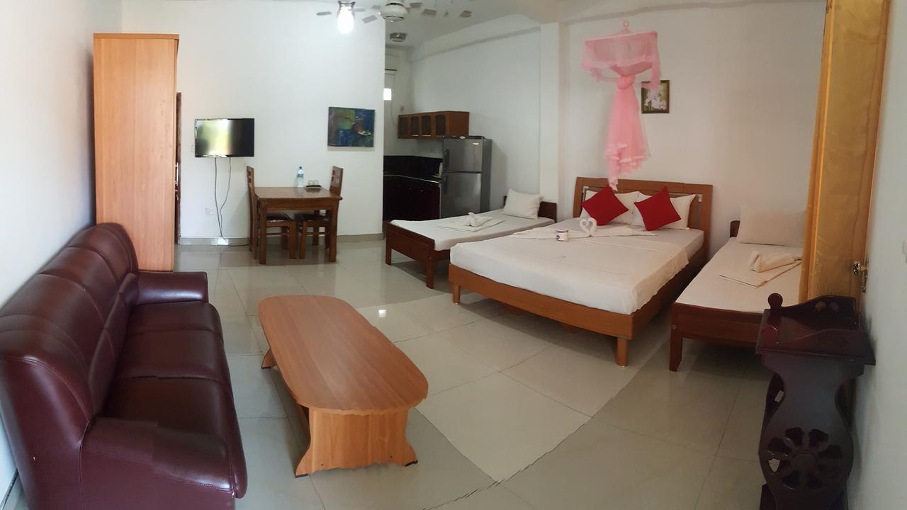 Shanith Guesthouse Негомбо Екстериор снимка